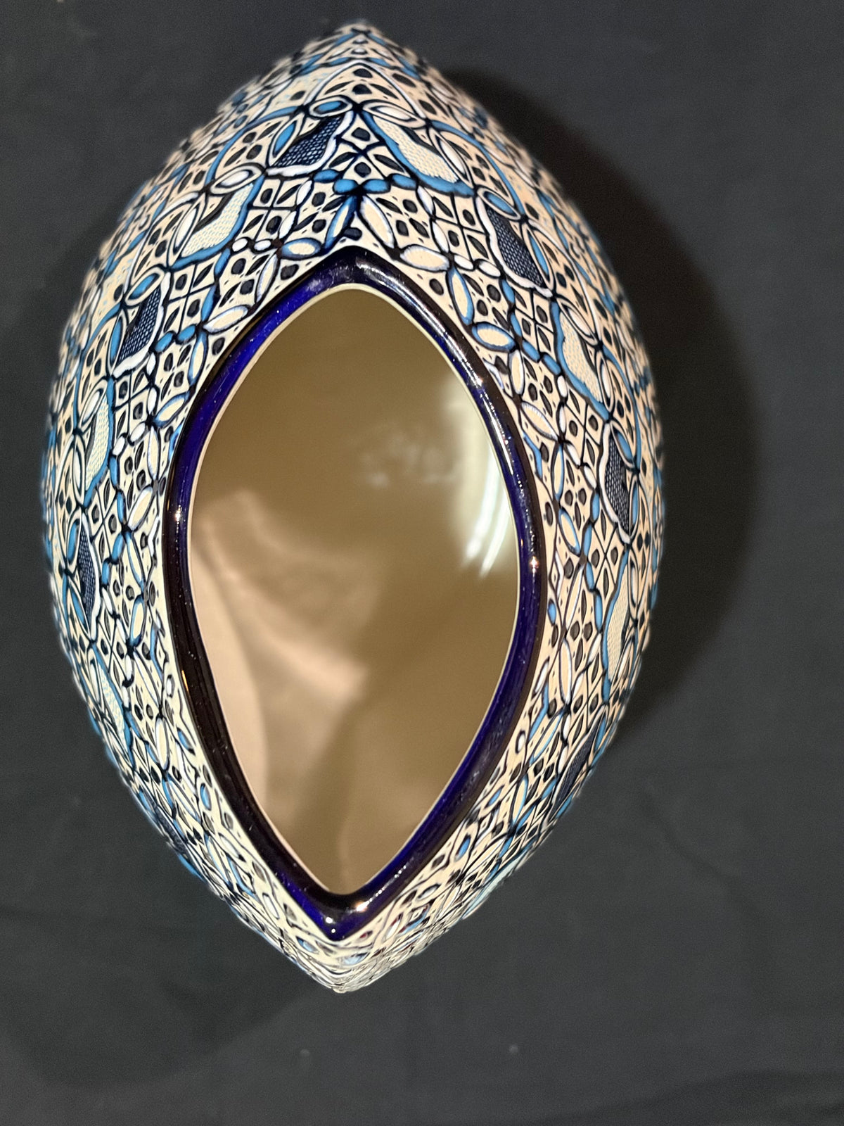Fish Mouth Flower Base